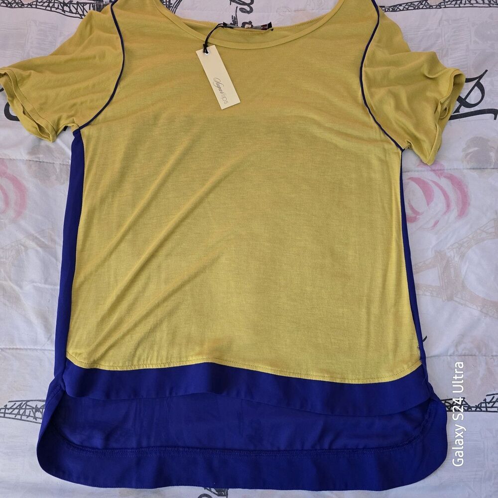 Sugar Lips Short Sleeve Hi-Lo Top Sheer Back Size Medium Mustard & Blue New